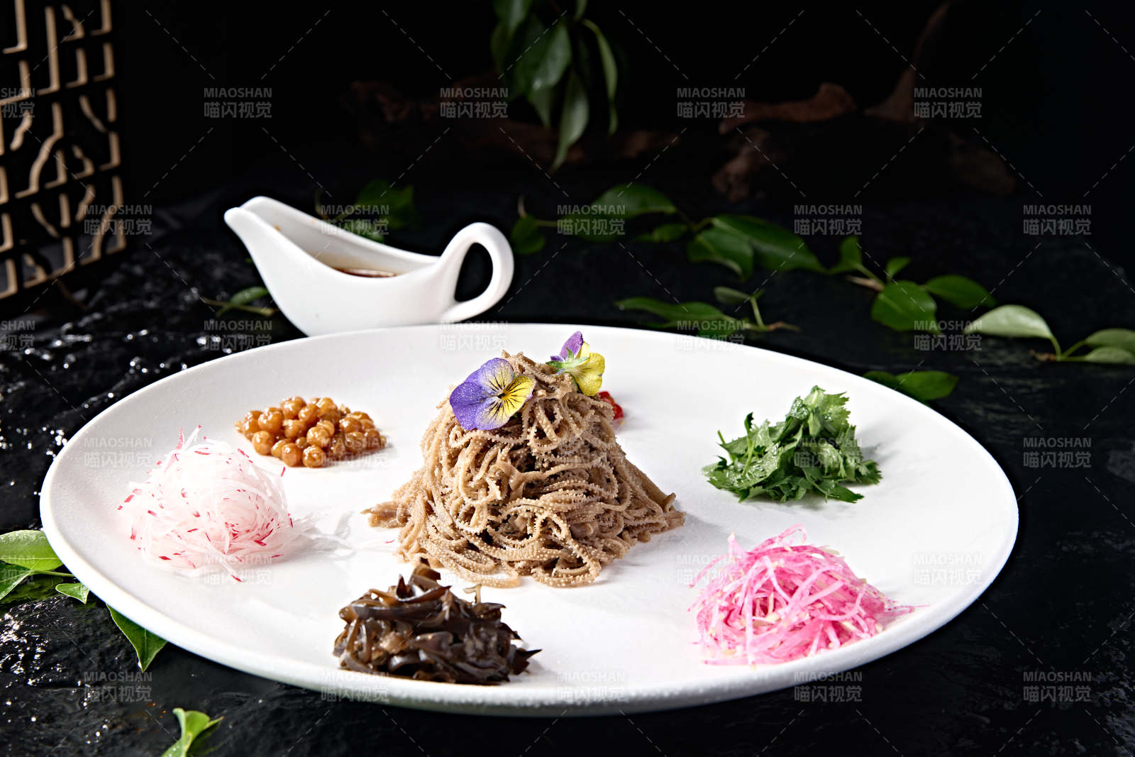 美味涼菜五彩澆汁拌毛肚絲