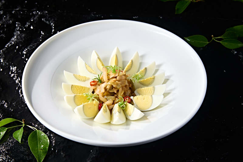 刀切水煮白蛋配涪陵榨菜丝