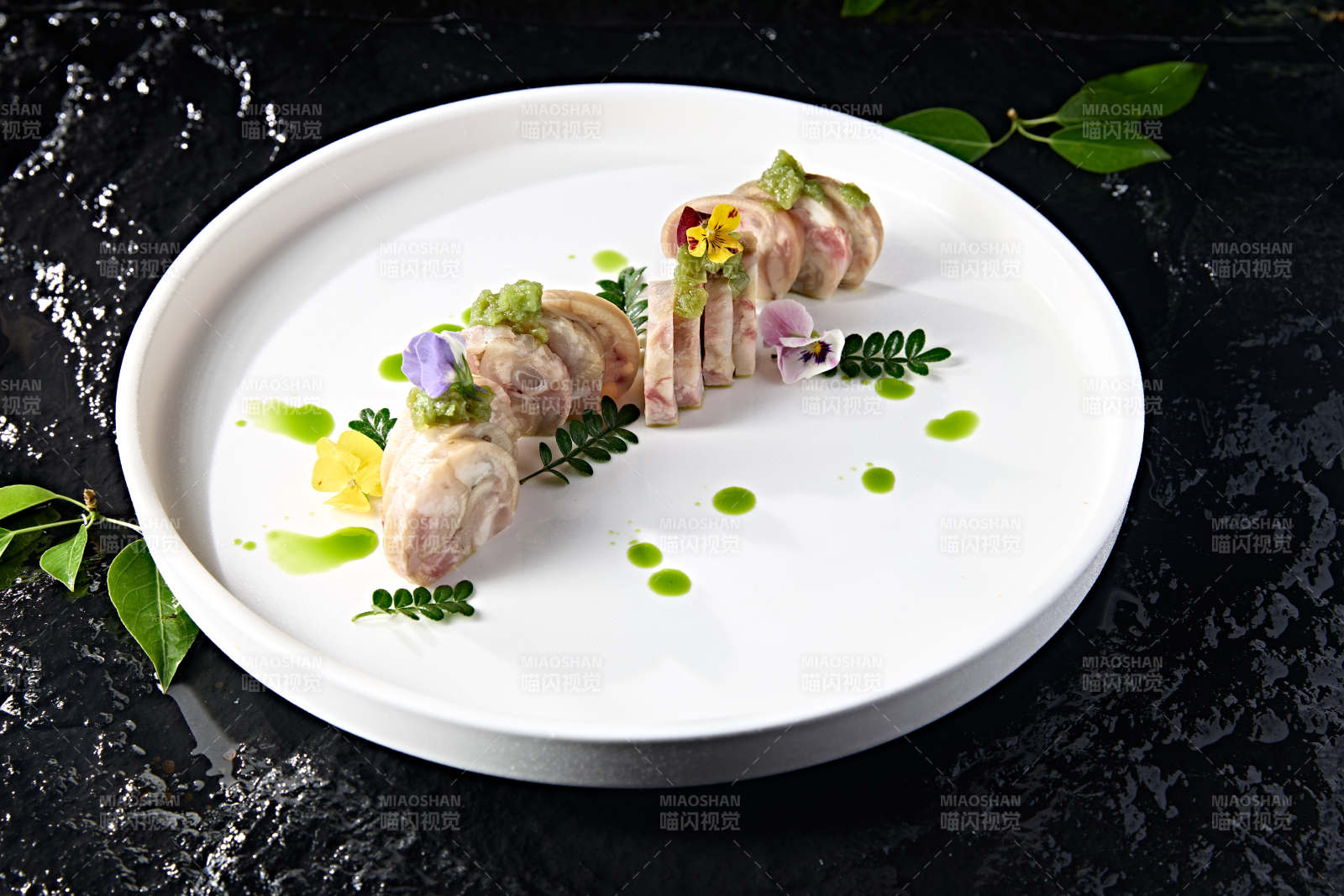 水晶壓蹄筋肘花卷切片