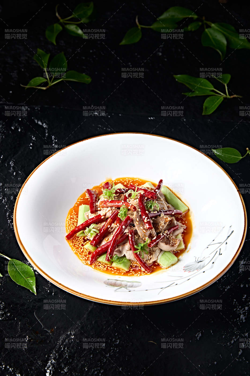 精美凉菜红油香辣芝香小腰片