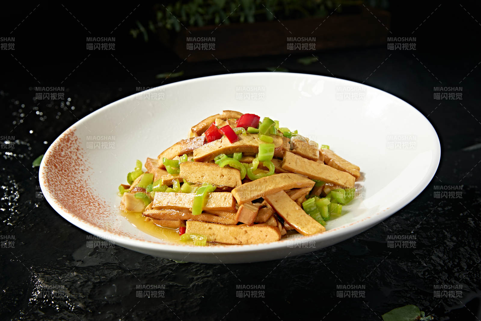 家庭小炒米椒香辣炒香干