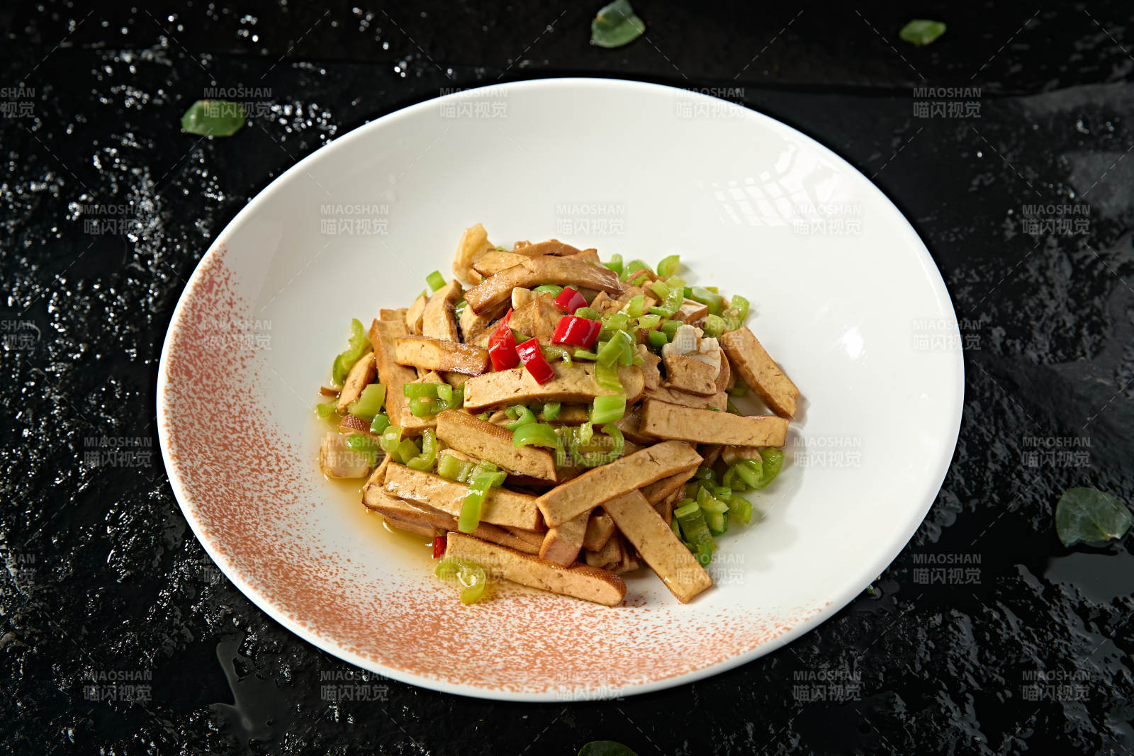 家庭小炒米椒香辣炒香干