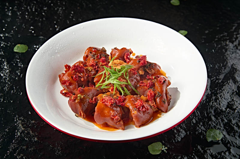 中餐美食川味香辣猪蹄块