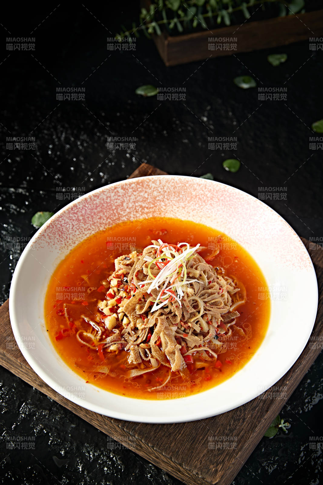 中餐湘菜美味剁椒仔姜蒸毛肚