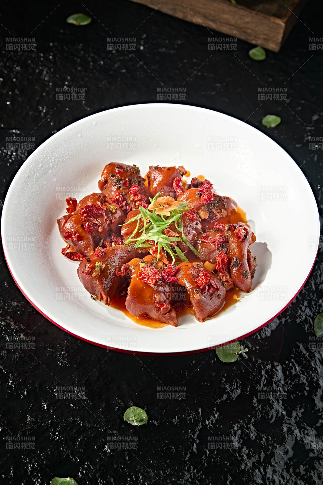 中餐美食川味香辣猪蹄块