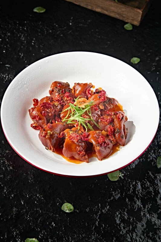 中餐美食川味香辣猪蹄块