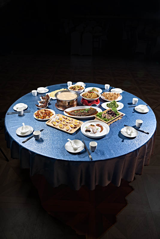 一桌美味草原风情宴席