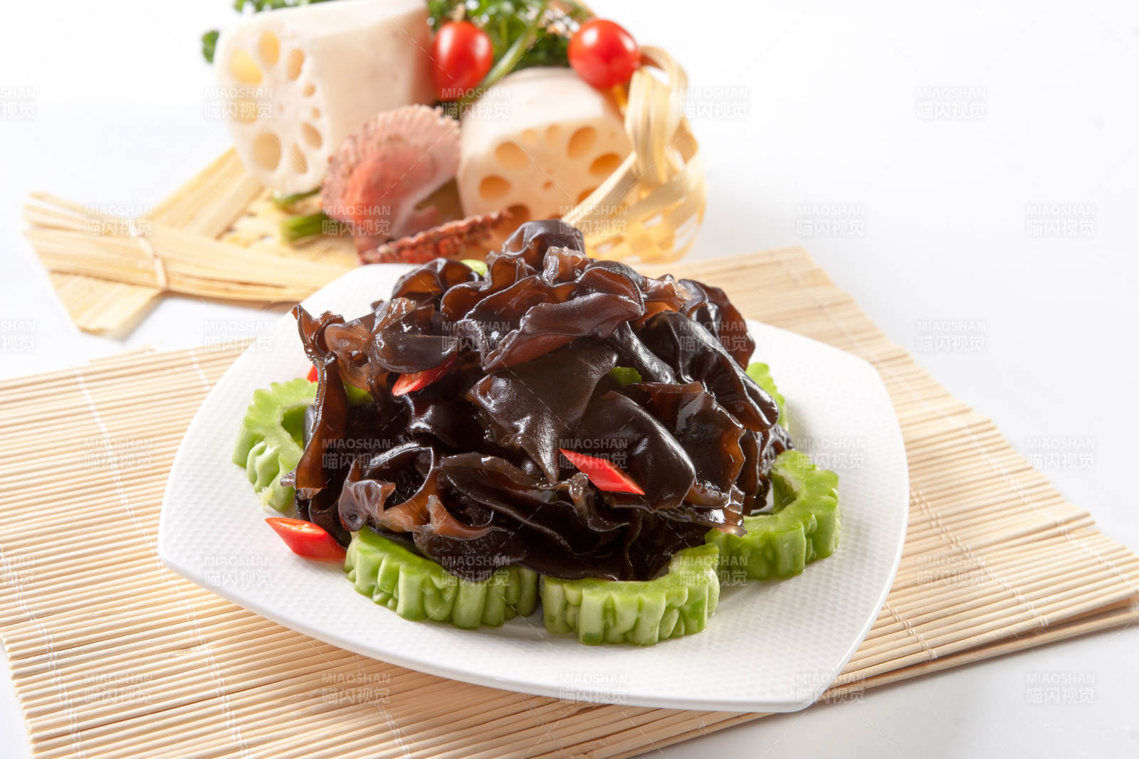 米椒苦瓜捞汁木耳