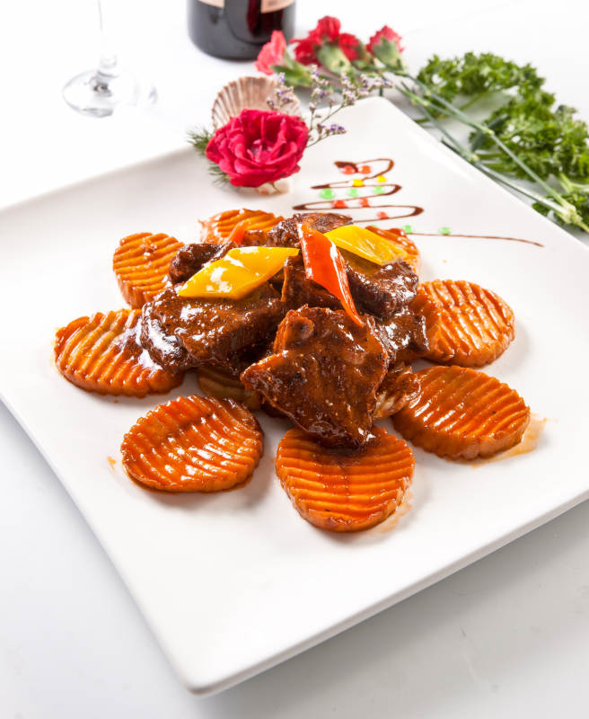 彩椒杏鲍菇酱爆牛仔骨