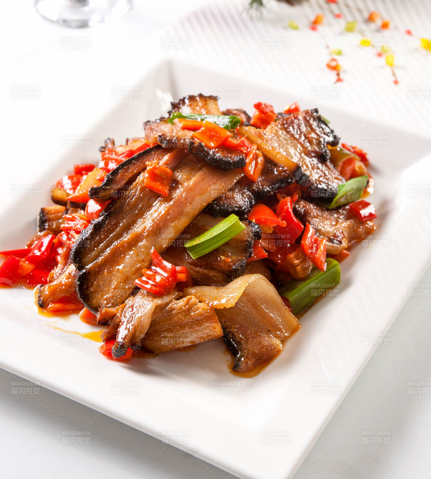 剁椒香辣大刀回锅肉