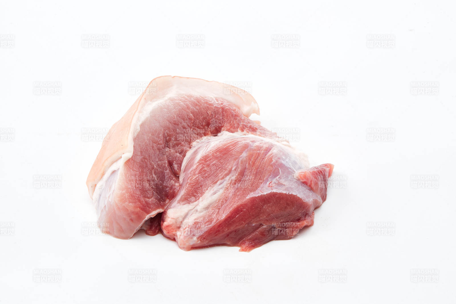 检疫合格的屠宰生鲜猪肉-摄影图