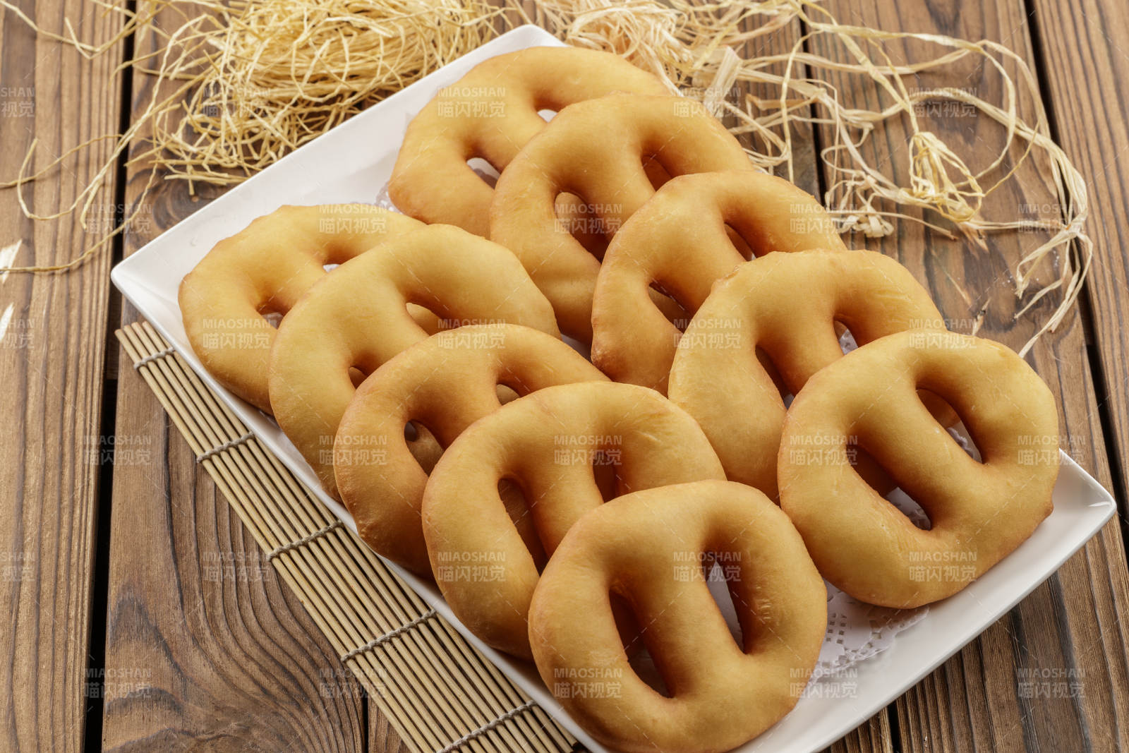 剛炸出鍋的小油餅