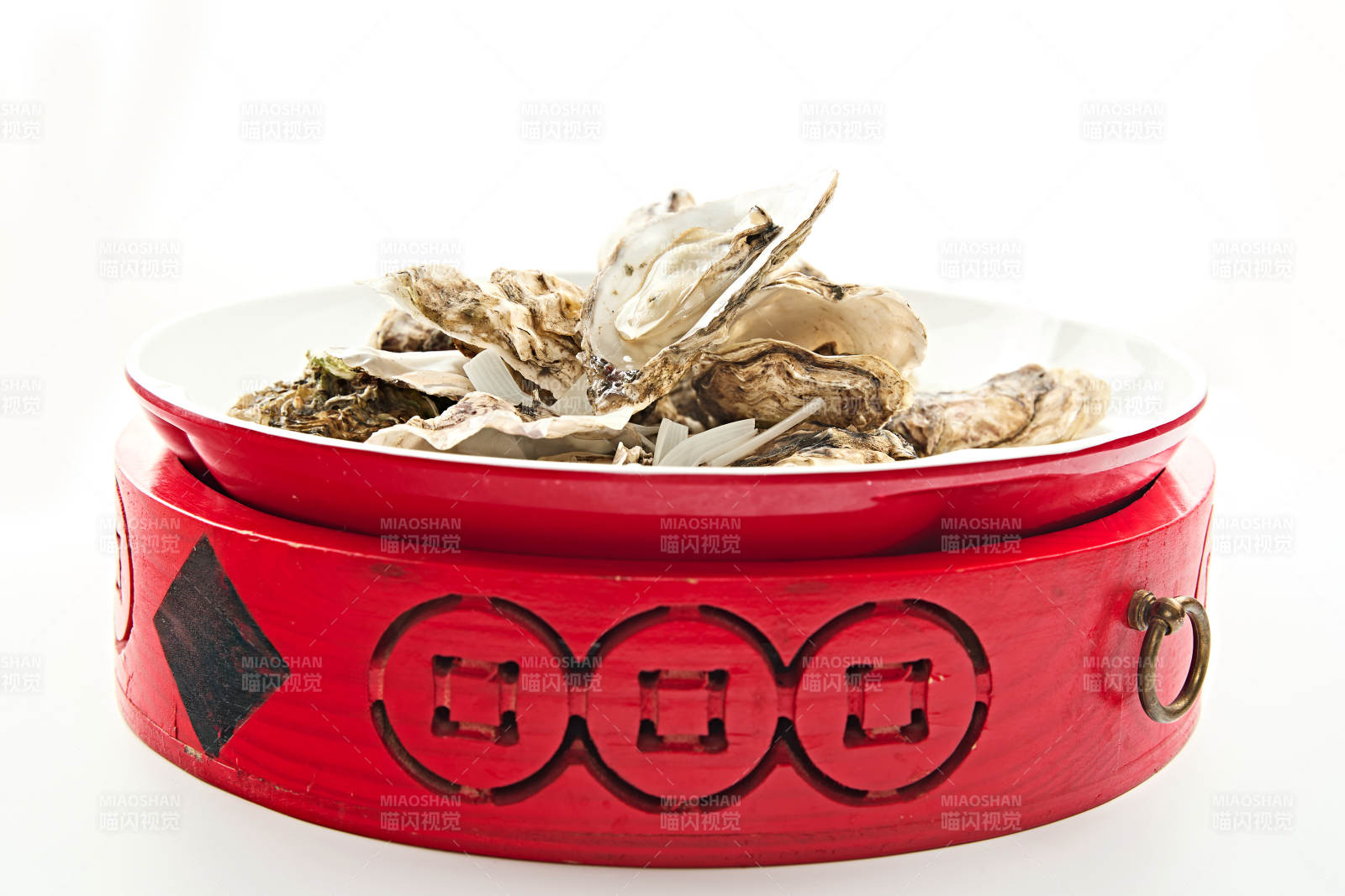 夏季大排档美食蒸大生蚝