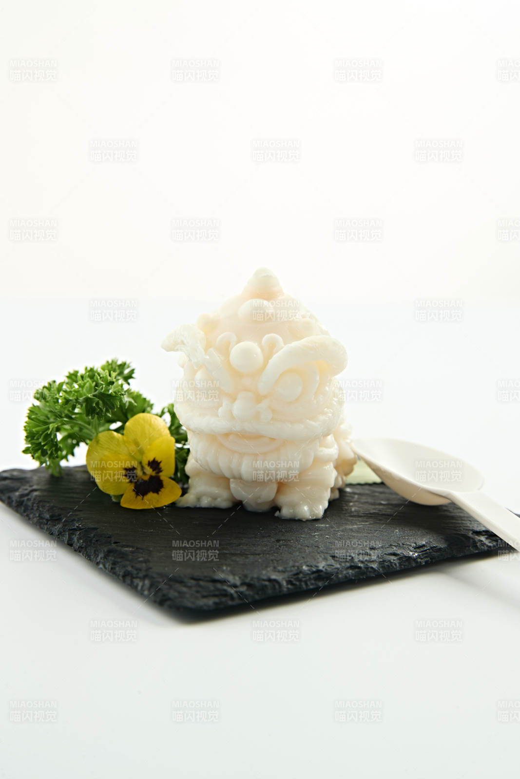 麒麟形态美食摇摇奶冻