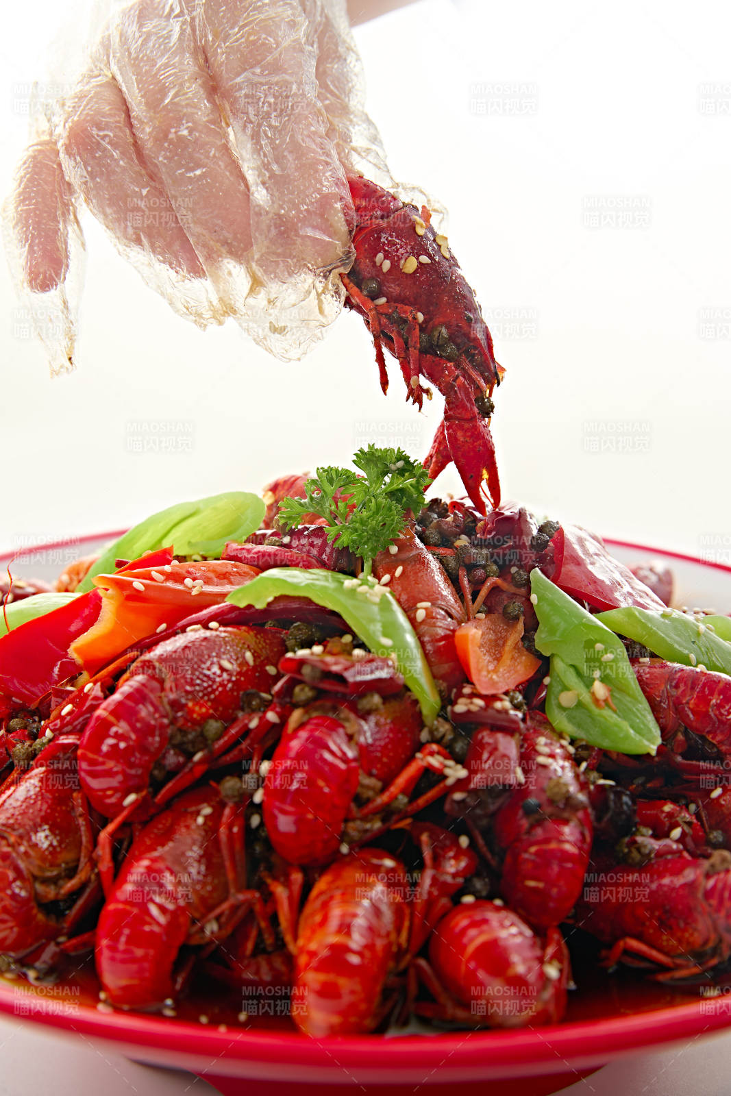 夏季大排档美食爆炒麻辣香辣小龙虾