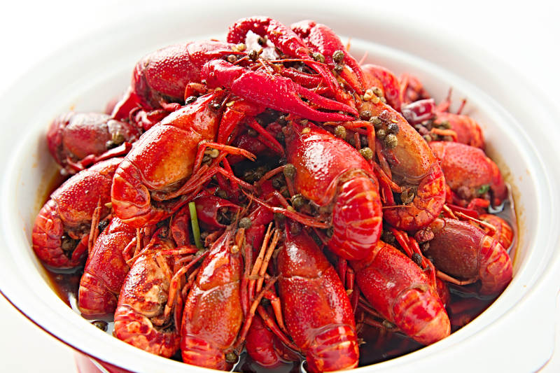 夏季大排档美食爆炒麻辣香辣小龙虾