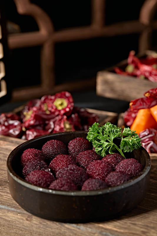 甜品水果糖水腌渍杨梅果