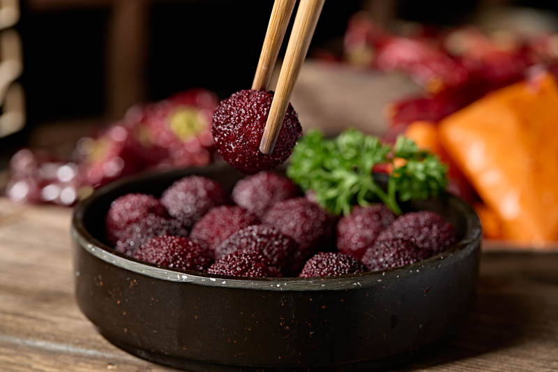 甜品水果糖水腌渍杨梅果