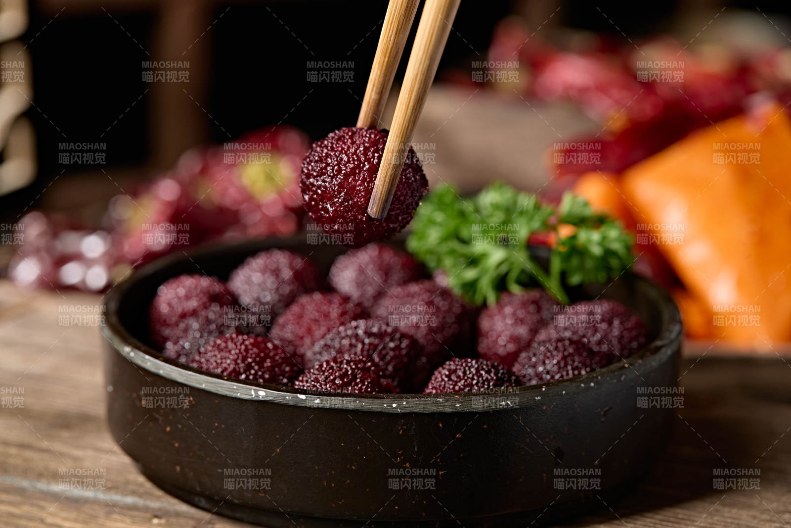 甜品水果糖水腌渍杨梅果