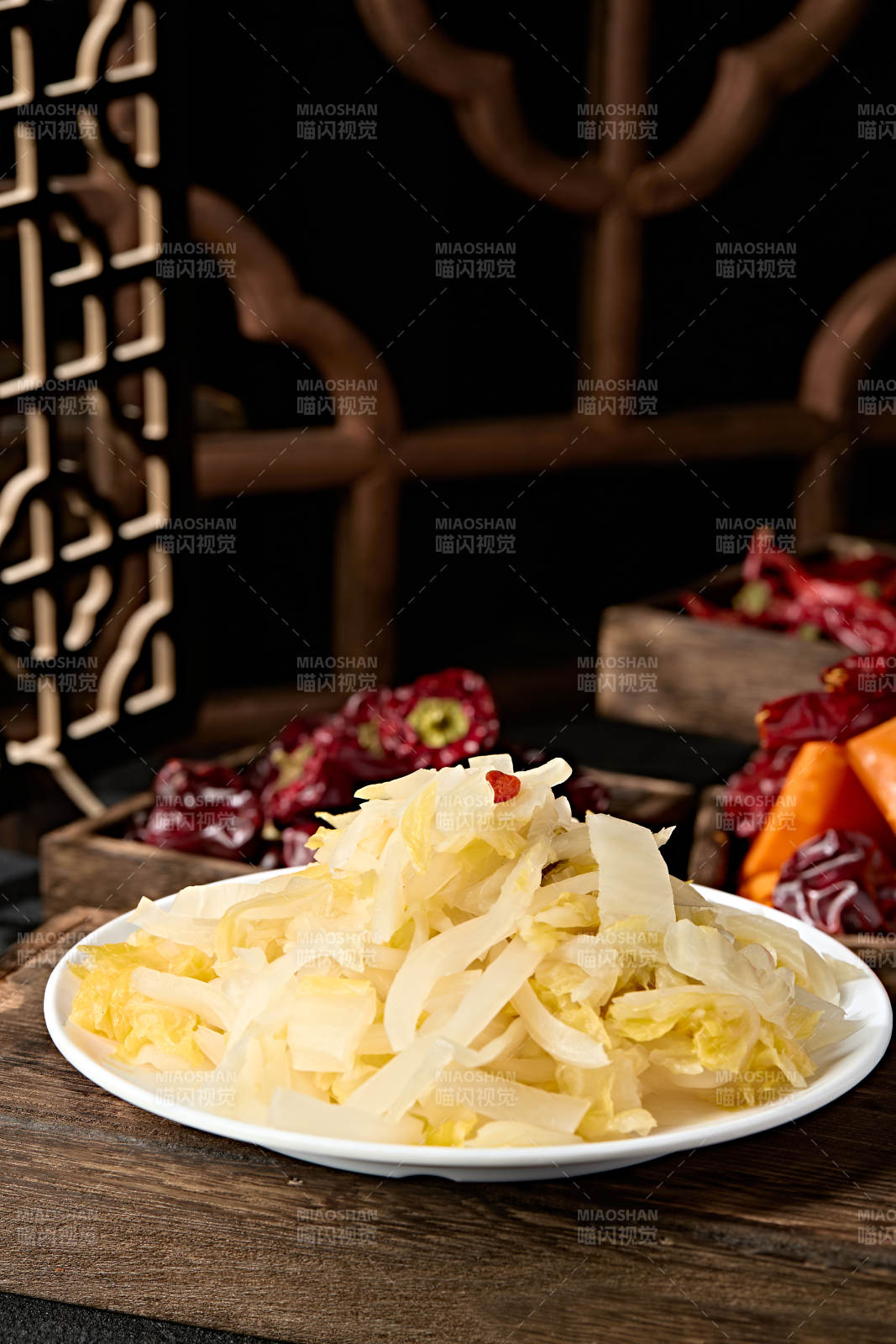 一盤東北積酸菜腌酸菜