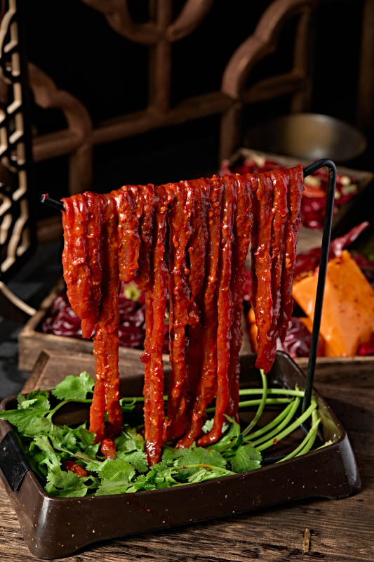 重庆火锅食材晾干麻辣筷子牛肉