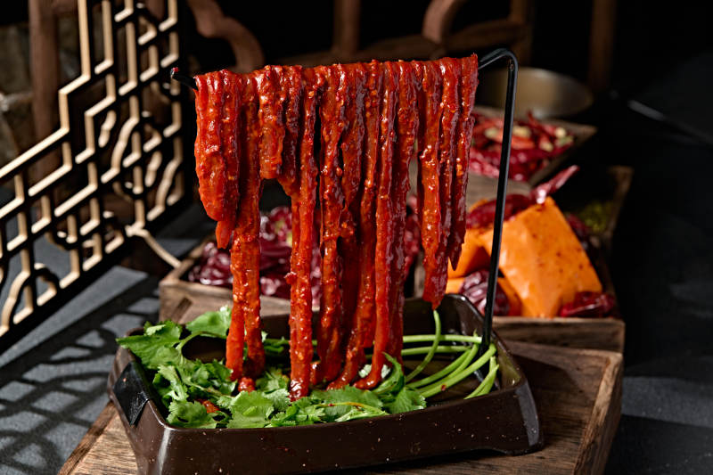 重庆火锅食材晾干麻辣筷子牛肉