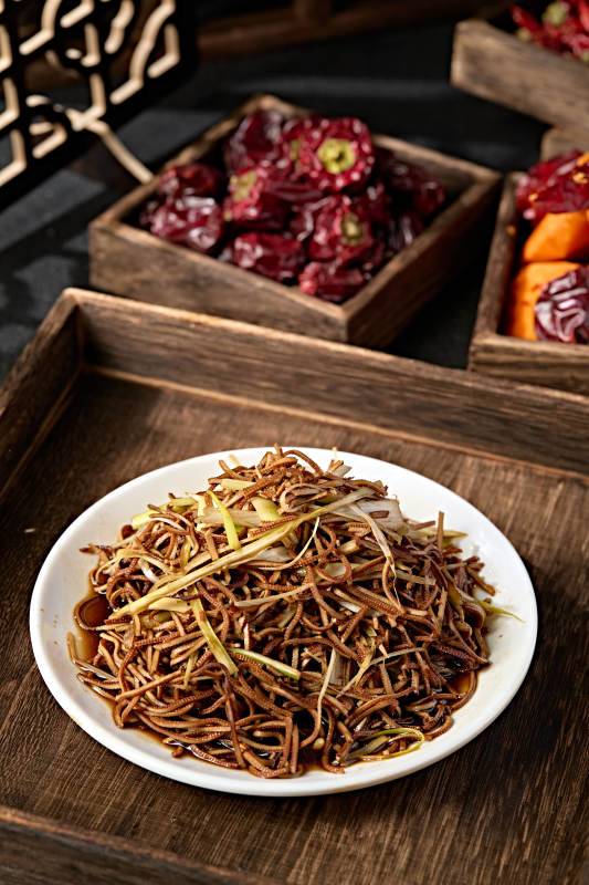 香葱老醋凉拌黑豆腐丝