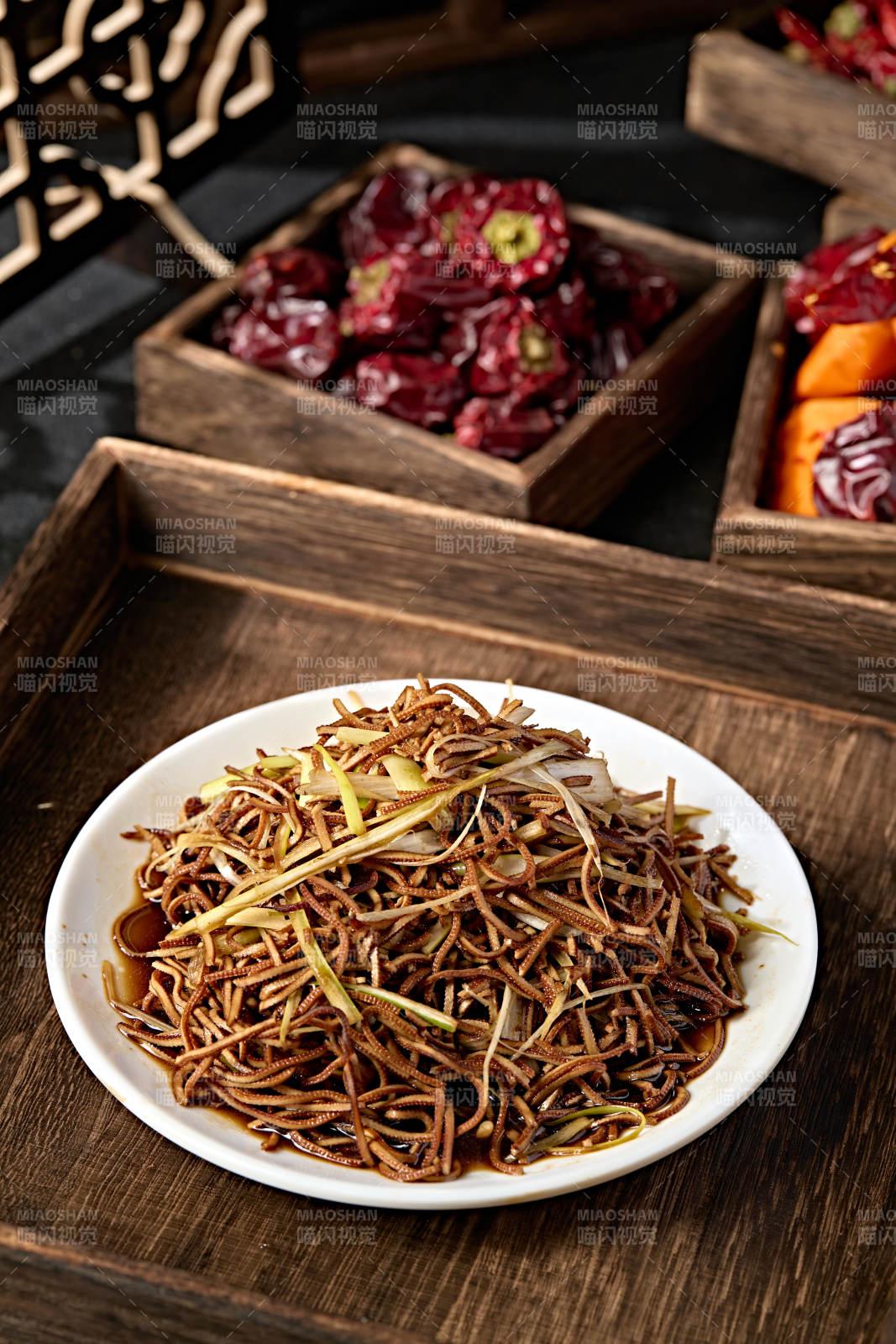 香葱老醋凉拌黑豆腐丝