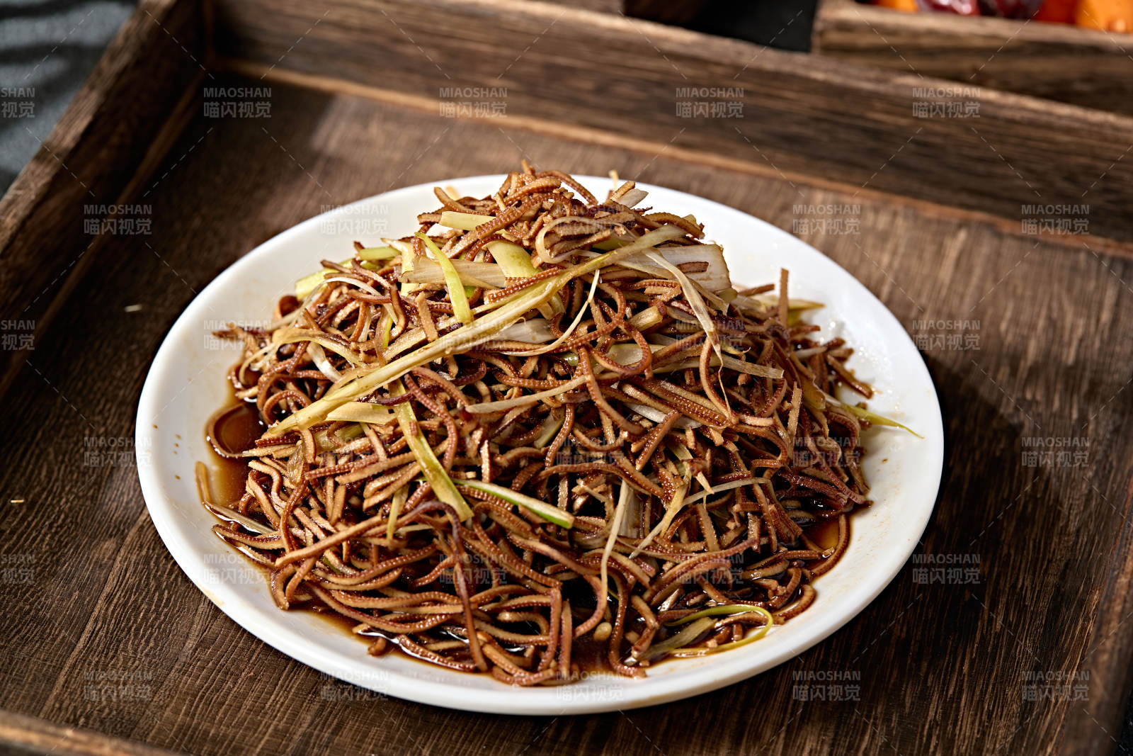 香葱老醋凉拌黑豆腐丝