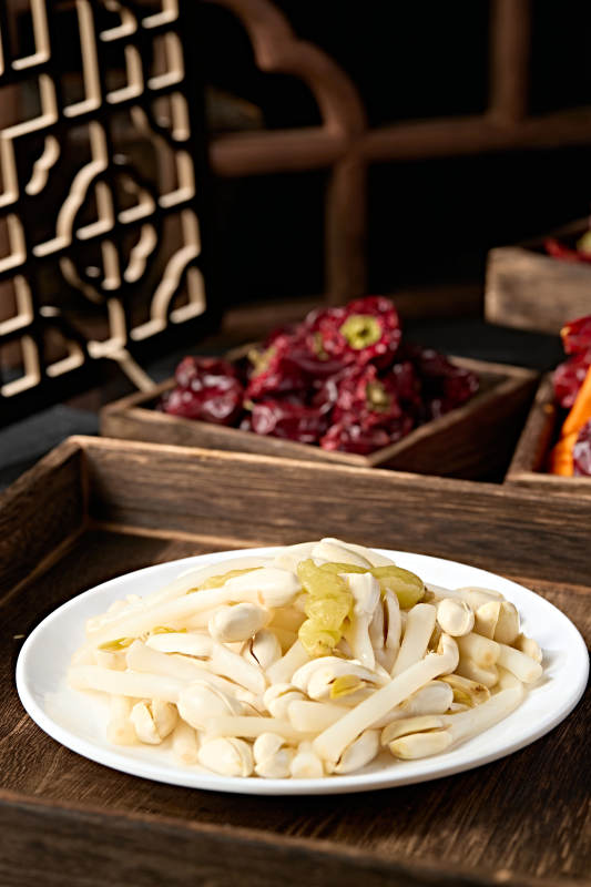 腌渍泡椒花生芽