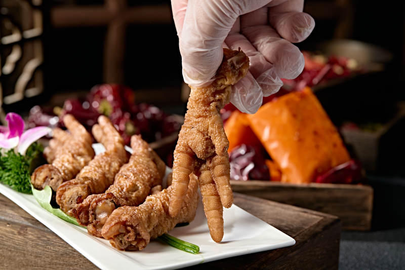 火锅食材涮虎皮鸡爪