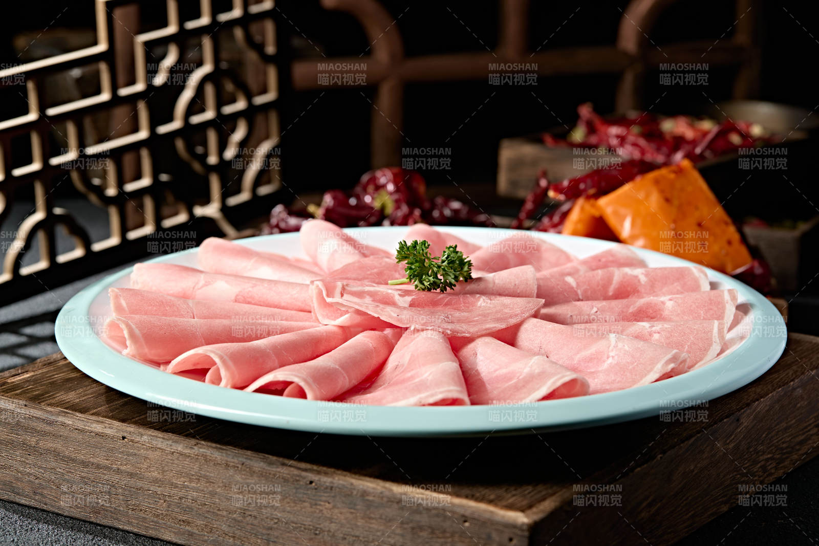 草原羔羊肉卷切片