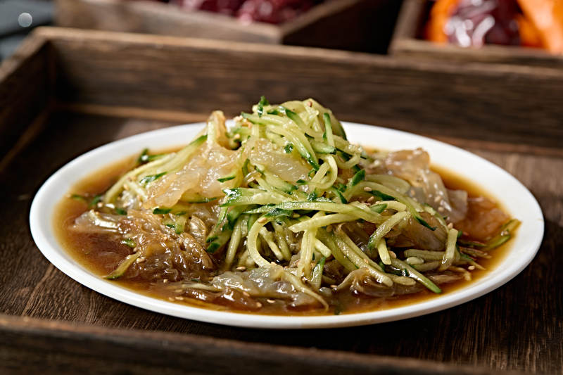 老醋拌黃瓜絲拌海蜇皮