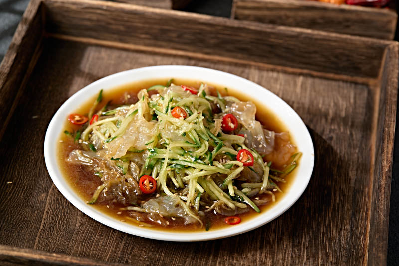 老醋拌黃瓜絲拌海蜇皮