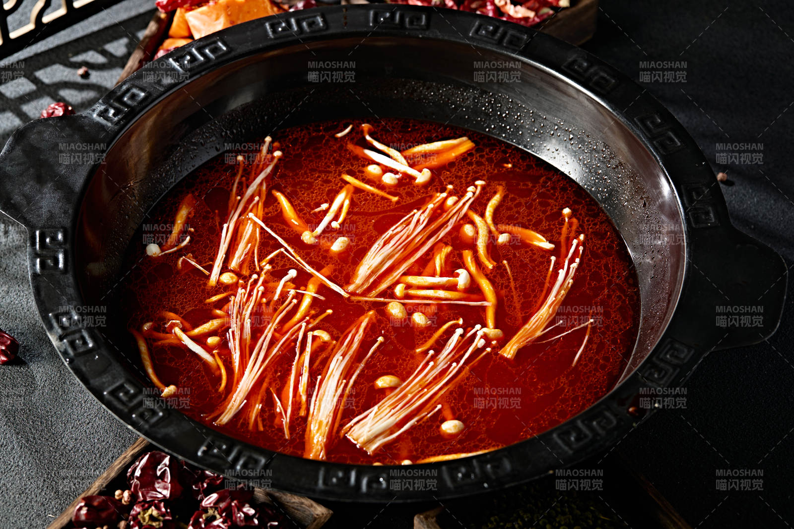 川渝火锅锅底菌菇番茄汤