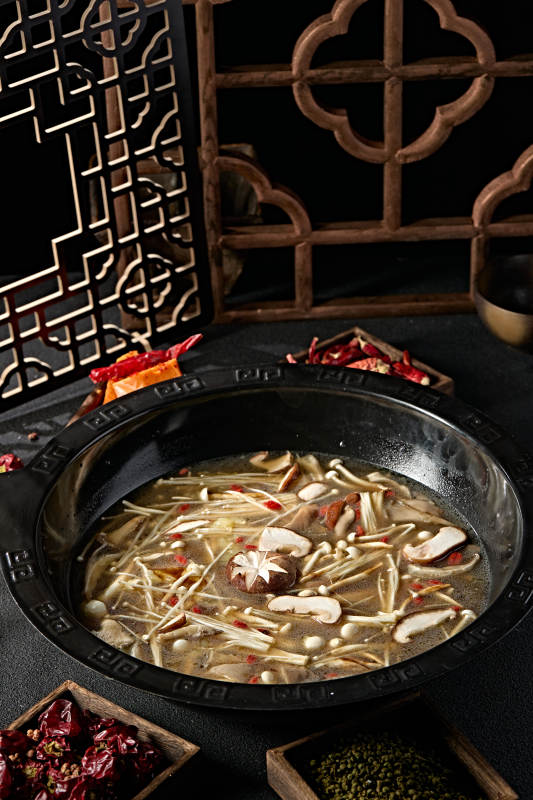 美味火锅锅底山珍菌汤