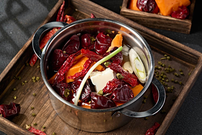 迷你小火锅汤底麻辣牛油锅