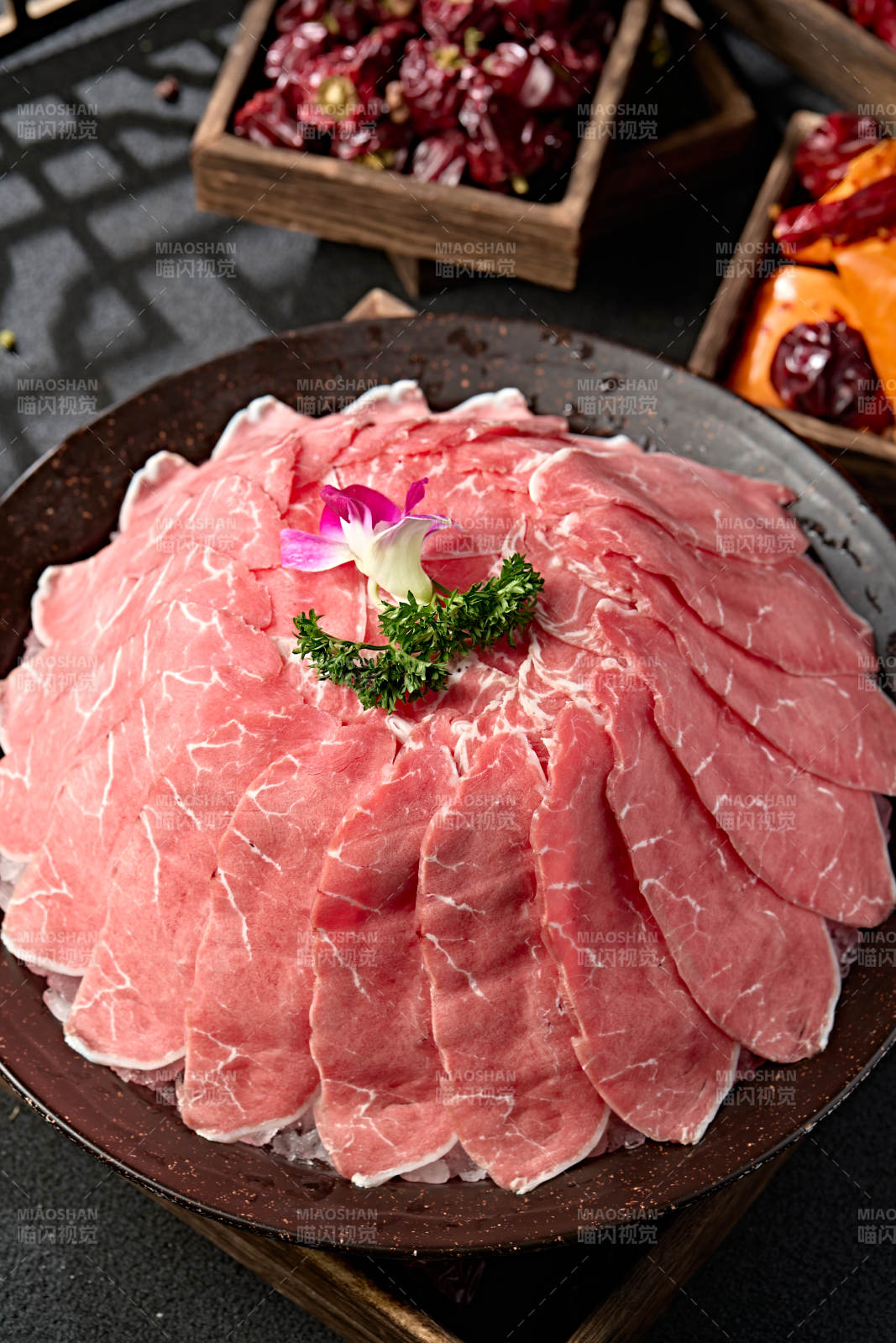 火鍋食材草原牛脊肉切片