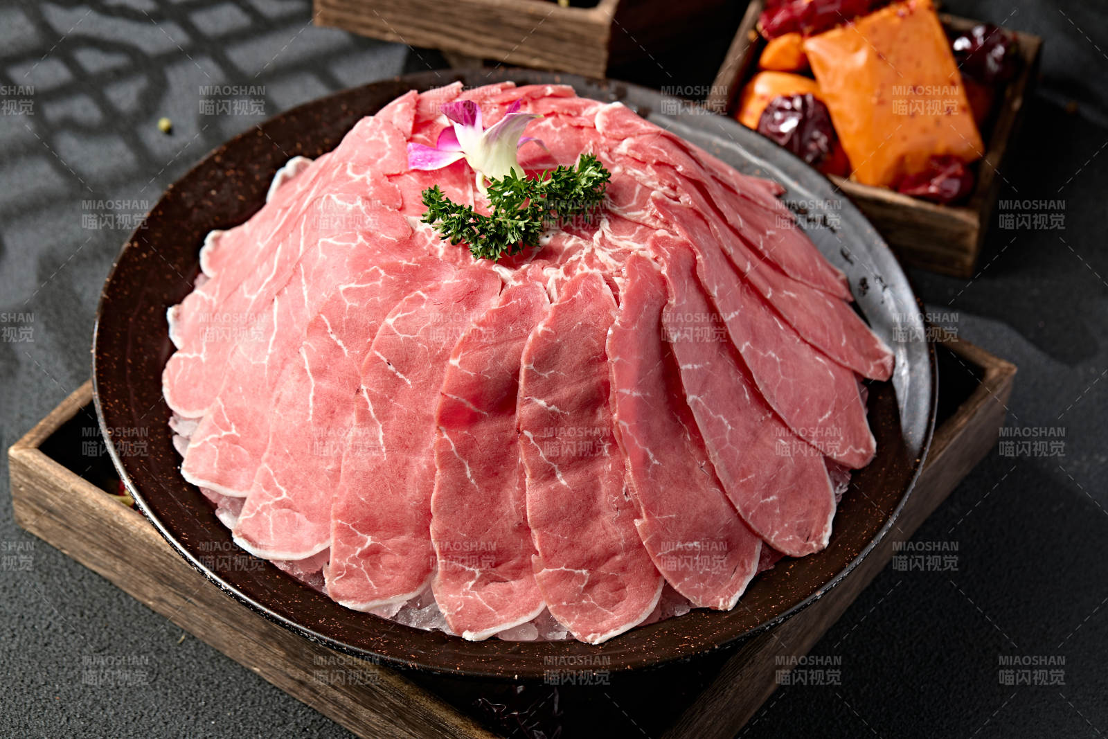 火鍋食材草原牛脊肉切片