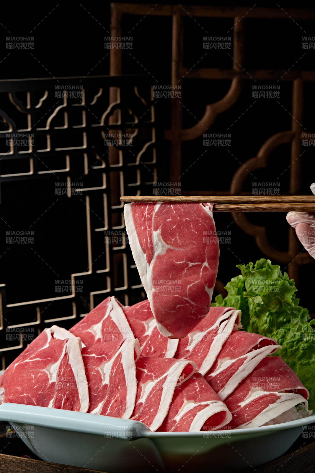 极品火锅食材上脑和牛切片图片