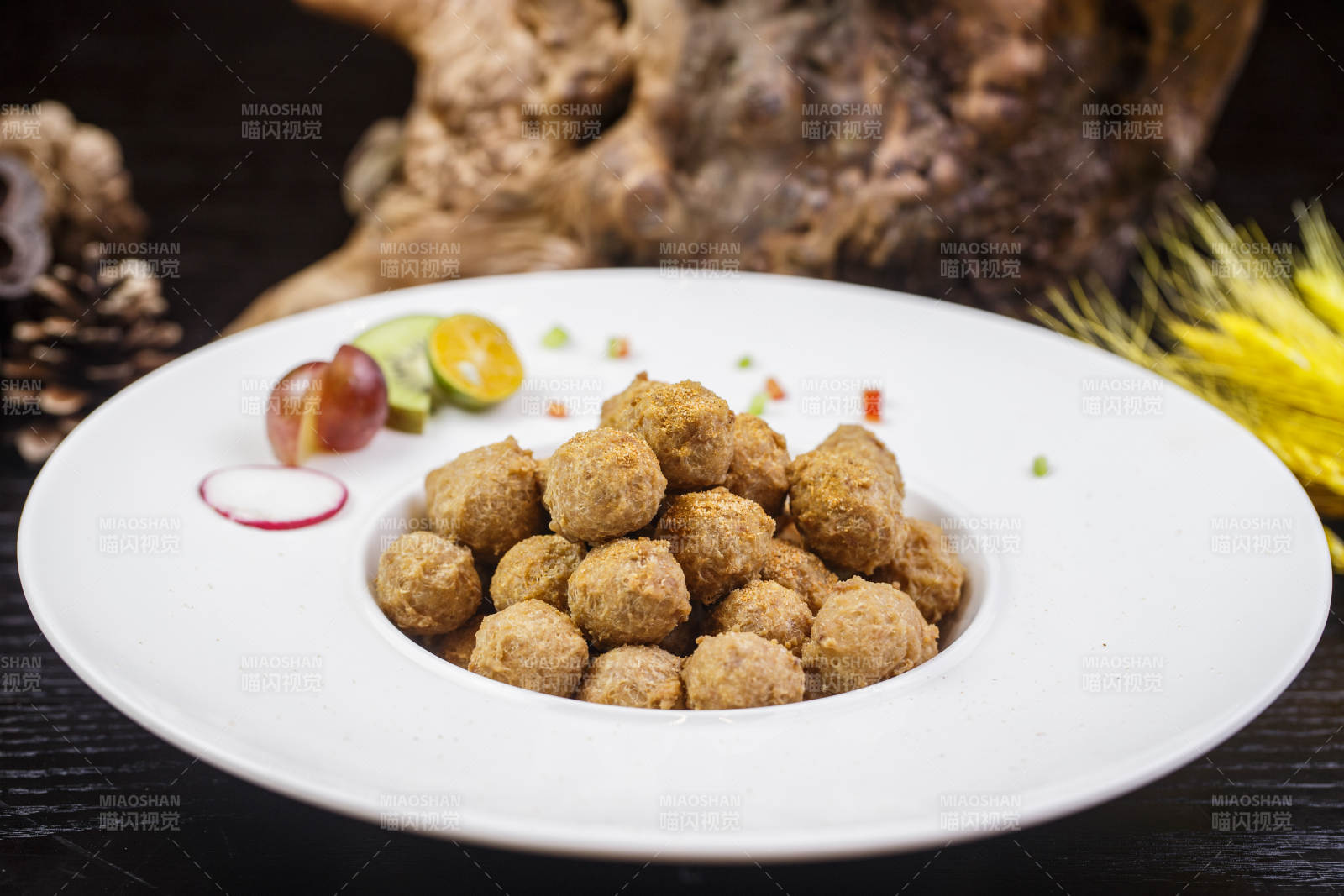 散粉五香干炸脆骨豬肉丸