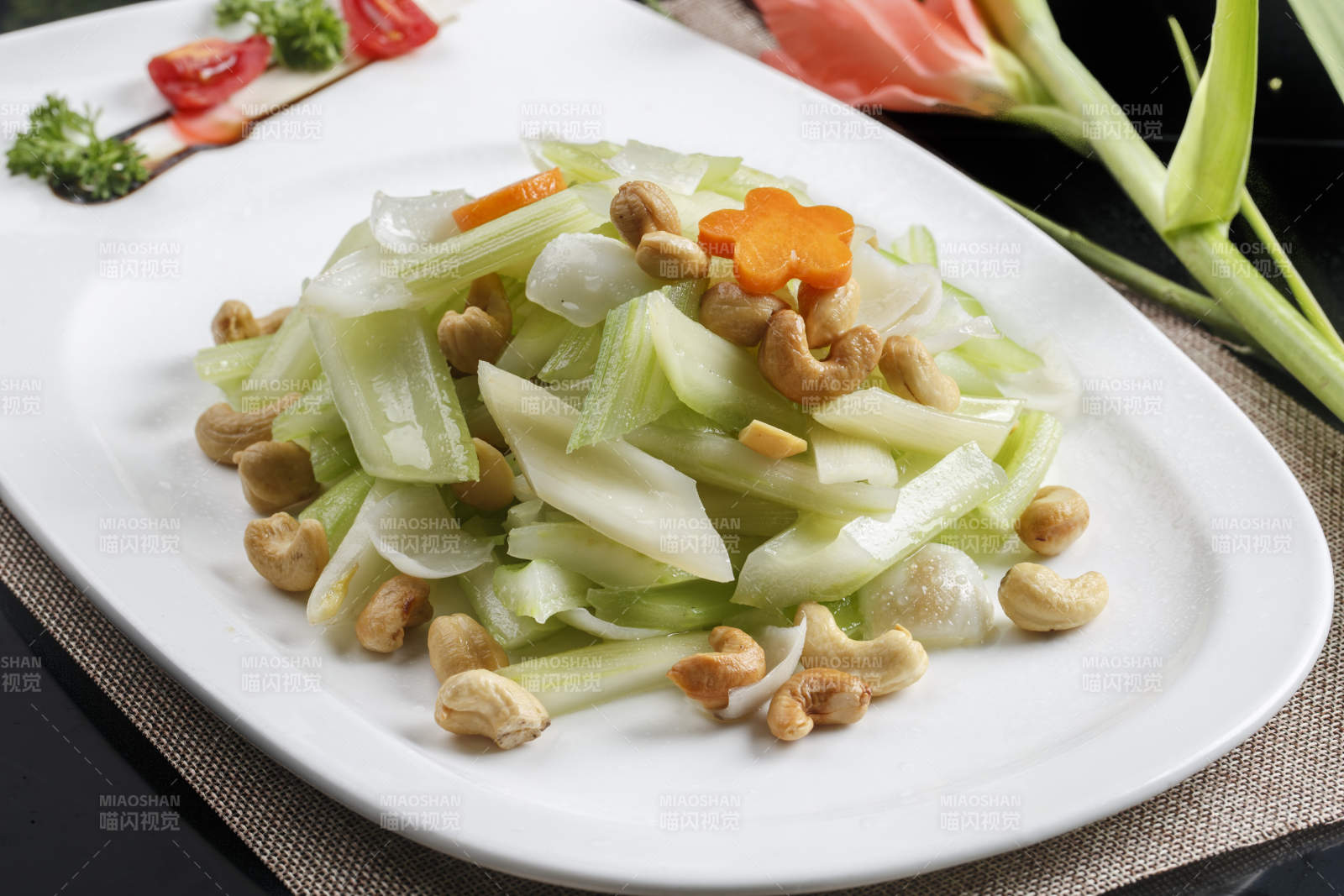 白灼腰果西芹-摄影图