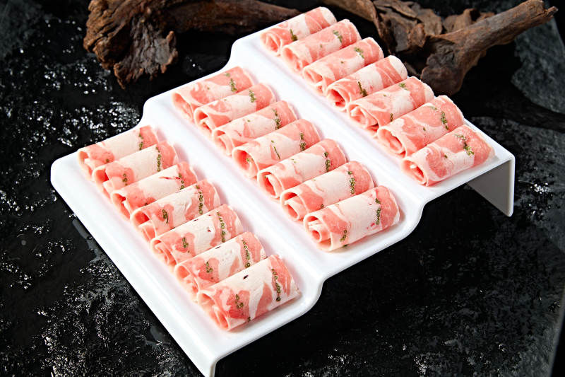 内蒙草原沙葱羔羊肉卷切片