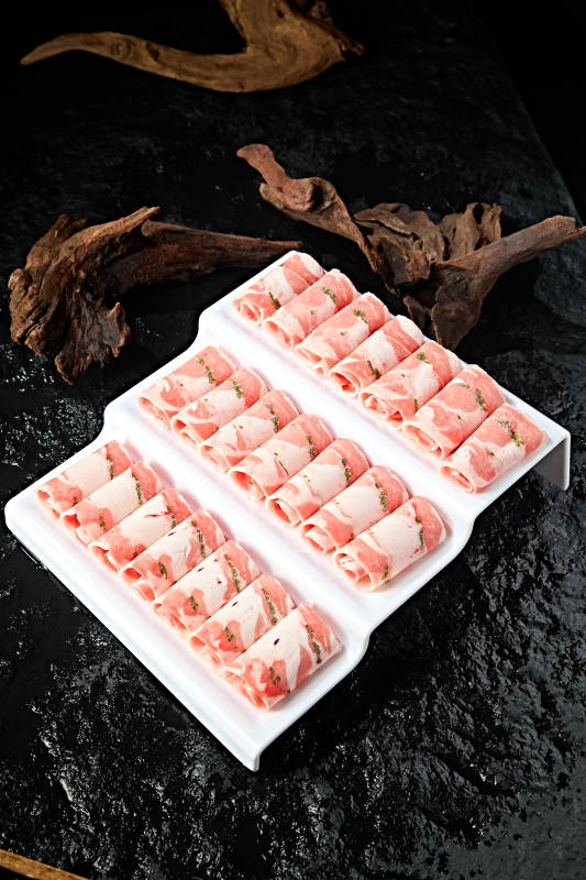 内蒙草原沙葱羔羊肉卷切片