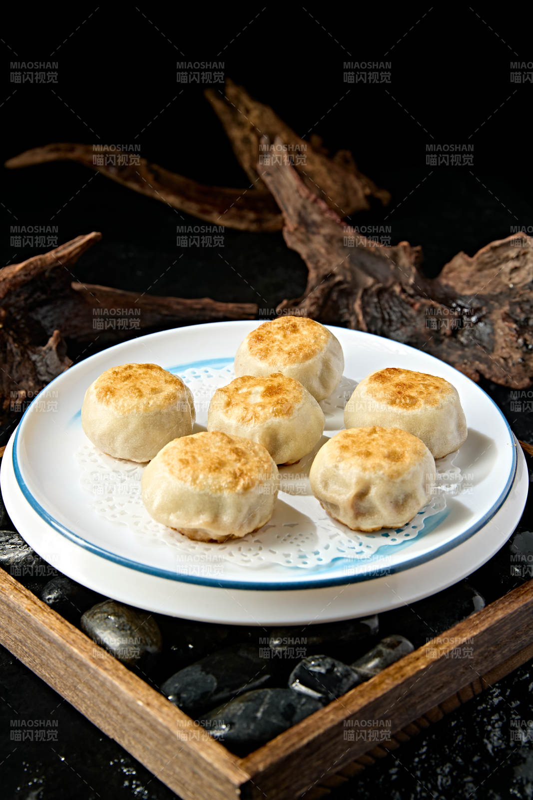 清真美食油煎羊肉馅门钉饼