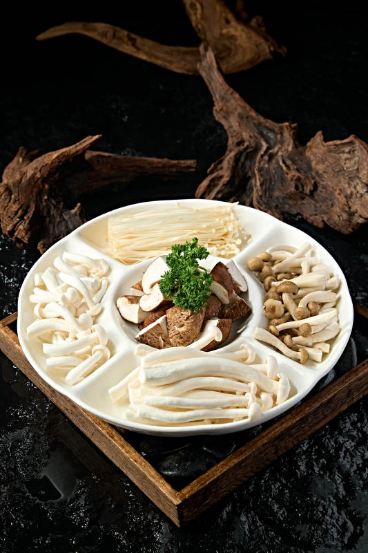 美味火锅食材山珍菌菇拼盘