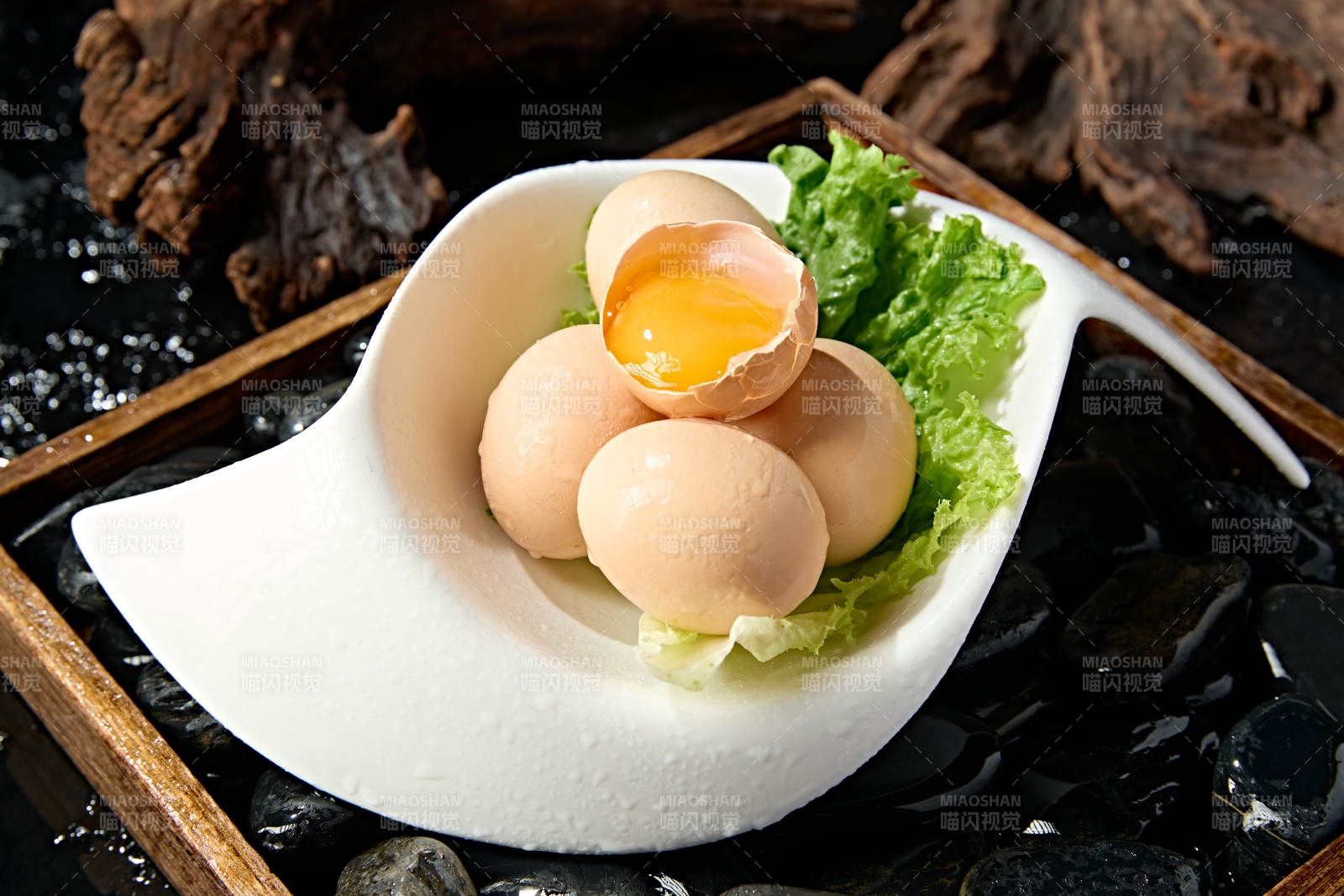 火鍋食材營(yíng)養(yǎng)豐富味道鮮美的油雞蛋