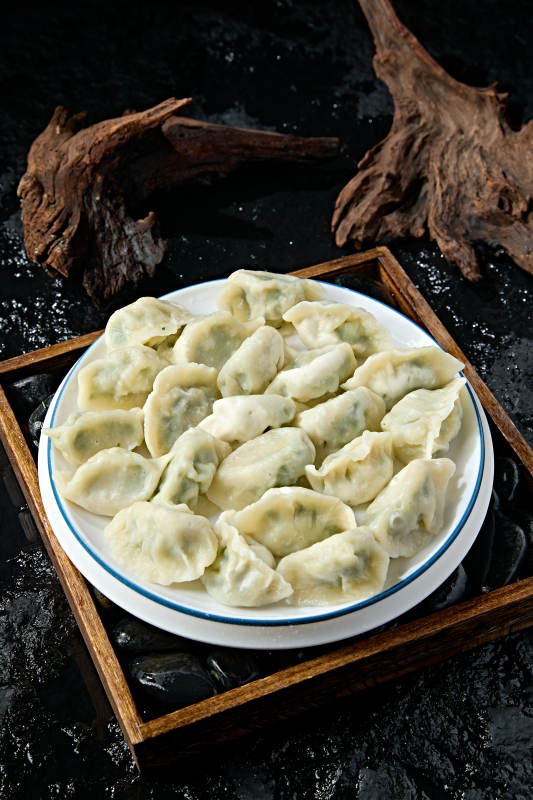 韭菜猪肉馅手工水饺