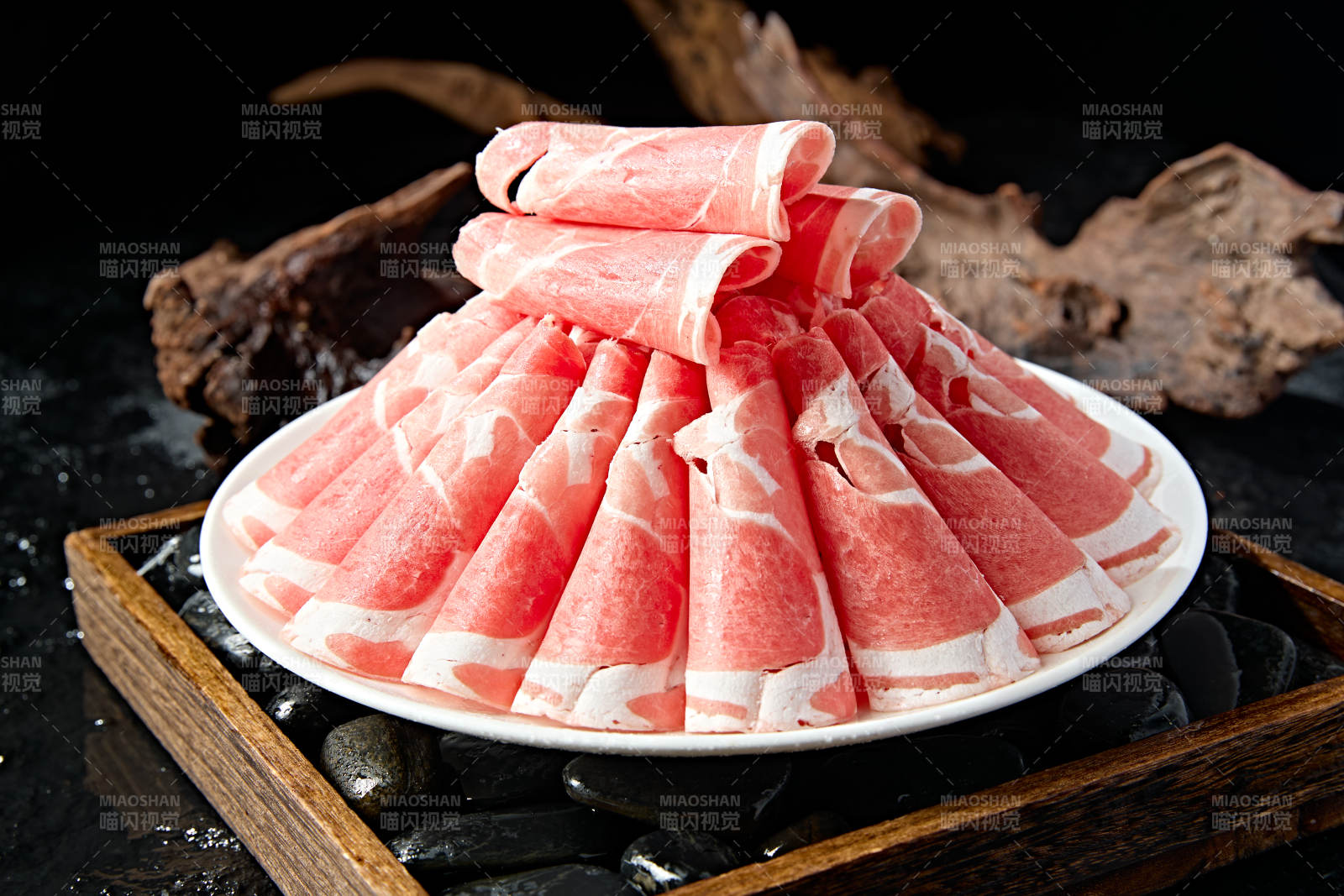 内蒙草原羔羊肉卷切片