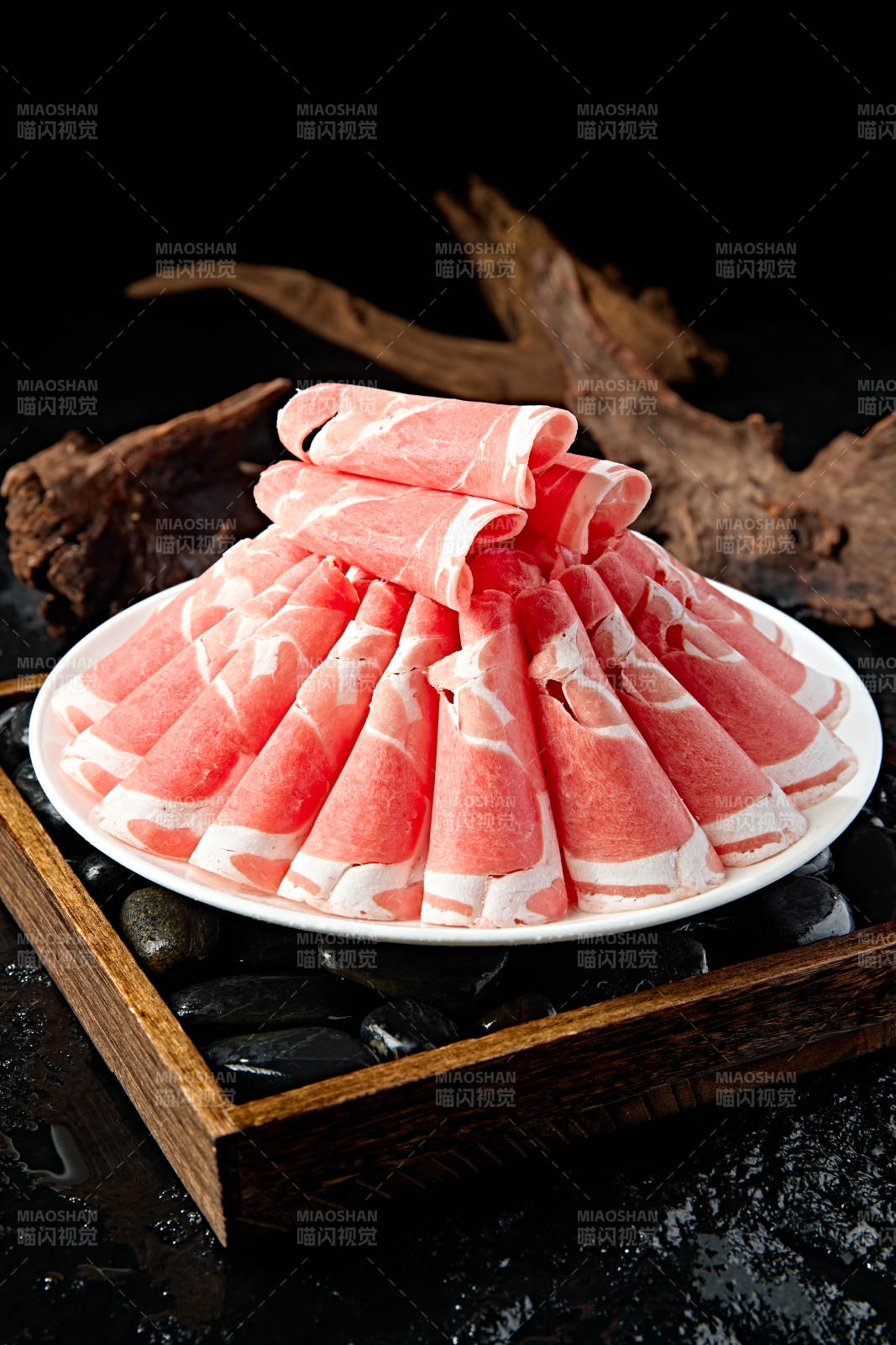 内蒙草原羔羊肉卷切片